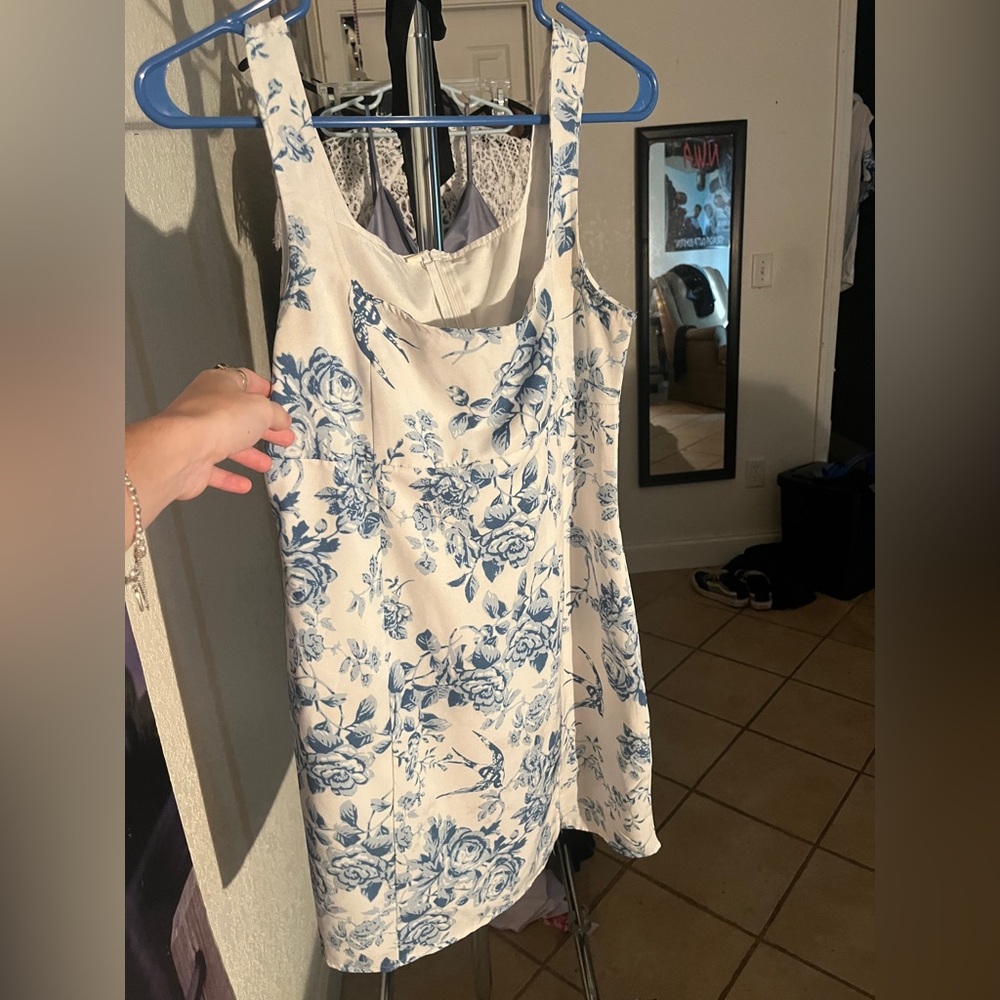 SMALL FLORAL MINI DRESS